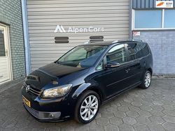 Zwart Gebruikt 2012 VW Touran Highline MPV | € 10.250 (Iets duurder)