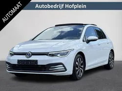 Wit Gebruikt 2022 VW Golf VIII Active Hatchback | € 27.900 (Eerlijke prijs)