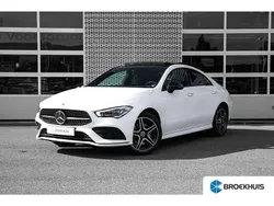 Wit Gebruikt 2023 Mercedes CLA250e AMG line Sedan | € 39.900 (Eerlijke prijs)