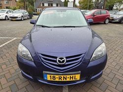 Blauw Gebruikt 2005 Mazda 3 Inclusive Hatchback | € 1.999 (Eerlijke prijs)