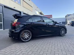 Zwart Gebruikt 2017 Mercedes 250 Prestige Stationwagen | € 18.399 (Iets duurder)