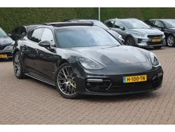 Grijs, metallic lak Gebruikt 2019 Porsche Panamera Turbo S Sedan | € 71.950