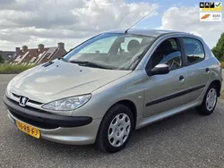 Grijs Gebruikt 2005 Peugeot 206 Hatchback | € 1.799 (Goede deal)