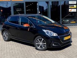 Zwart Gebruikt 2016 Peugeot 208 Roland Garros Hatchback | € 8.849 (Iets duurder)