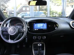 Beige Gebruikt 2024 Toyota Aygo Pulse Hatchback | € 18.950 (Eerlijke prijs)