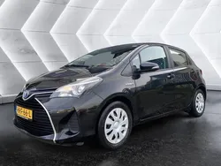 Grijs Gebruikt 2015 Toyota Yaris Comfort Hatchback | € 10.940 (Eerlijke prijs)