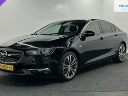 Zwart Gebruikt 2020 Opel Insignia Business Hatchback | € 20.000 (Eerlijke prijs)