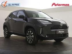 Zwart, metallic lak Gebruikt 2024 Toyota Yaris Cross Style SUV | € 27.899 (Eerlijke prijs)