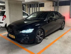 Zwart Gebruikt 2020 Volvo S60 R-Design Sedan | € 29.995 (Super prijs)