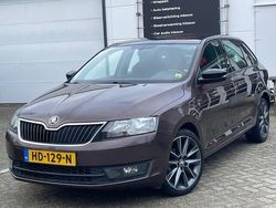 Bruin Gebruikt 2015 Skoda Rapid Hatchback | € 7.999 (Eerlijke prijs)