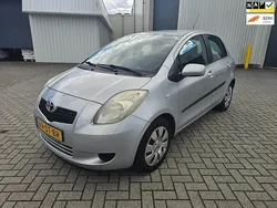 Grijs Gebruikt 2006 Toyota Yaris Sol Hatchback | € 4.950 (Eerlijke prijs)