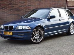 Blauw Gebruikt 2001 BMW 325 Executive Stationwagen | € 2.949 (Eerlijke prijs)