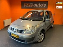 Beige Gebruikt 2005 Renault Scénic II Luxe MPV | € 1.650 (Eerlijke prijs)