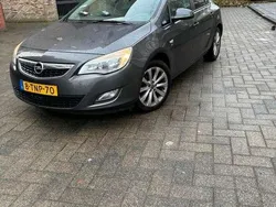 Grijs Gebruikt 2012 Opel Astra Sport MPV | € 7.000 (Eerlijke prijs)