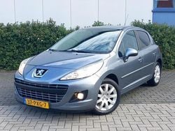 Grijs (metallic) Gebruikt 2011 Peugeot 207 Sportium Hatchback | € 4.750 (Eerlijke prijs)