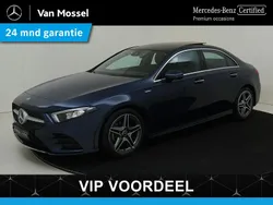 Blauw Gebruikt 2022 Mercedes A180 AMG line Sedan | € 34.945 (Duur)