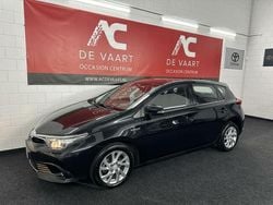 Zwart Gebruikt 2015 Toyota Auris Hatchback | € 10.950 (Eerlijke prijs)