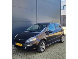 Zwart Gebruikt 2010 Fiat Grande Punto Hatchback | € 2.995 (Duur)
