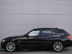 Zwart Gebruikt 2018 BMW 330 Luxury Line Stationwagen | € 18.440 (Goede deal)
