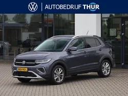 Grijs, metallic lak Gebruikt 2024 VW T-Cross Style SUV | € 30.950 (Eerlijke prijs)