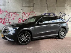 Grijs, metallic lak Gebruikt 2021 Mercedes EQC400 AMG SUV | € 38.900