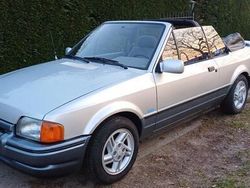 Grijs Gebruikt 1988 Ford Escort Cabriolet | € 5.750