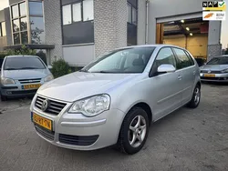 Grijs Gebruikt 2005 VW Polo Hatchback | € 1.250 (Super prijs)