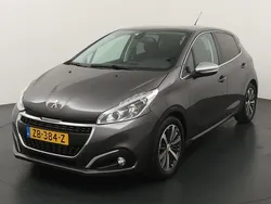 Grijs Gebruikt 2019 Peugeot 208 Allure Hatchback | € 11.650 (Eerlijke prijs)