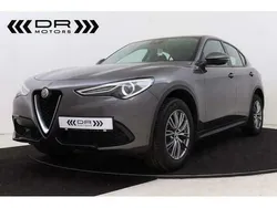 Grijs Gebruikt 2018 Alfa Romeo Stelvio SUV | € 30.995