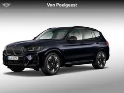 M carbonschwarz metallic (zwart metallic) Gebruikt 2024 BMW iX3 Executive SUV | € 56.900 (Eerlijke prijs)