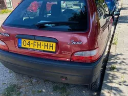 Rood Gebruikt 2000 Citroën Saxo Hatchback | € 999 (Super prijs)