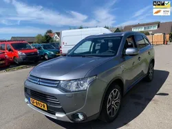 Grijs Gebruikt 2015 Mitsubishi Outlander Instyle SUV | € 8.950 (Eerlijke prijs)