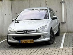 Gebruikt 2003 Peugeot 206 Sedan | € 1.900 (Eerlijke prijs)