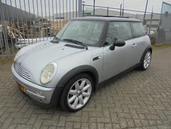 Grijs Gebruikt 2003 Mini Cooper Pepper Hatchback | € 2.450 (Eerlijke prijs)