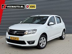 Wit Gebruikt 2016 Dacia Sandero Lauréate Hatchback | € 6.945 (Super prijs)