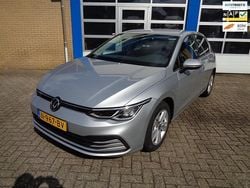 Grijs Gebruikt 2021 VW Golf VIII Life Hatchback | € 16.950 (Goede deal)