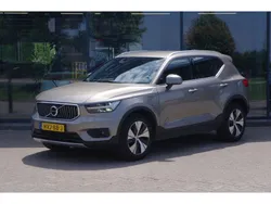Grijs Gebruikt 2021 Volvo XC40 Inscription SUV | € 28.400 (Goede deal)