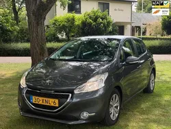 Grijs Gebruikt 2012 Peugeot 208 Envy Hatchback | € 3.495 (Eerlijke prijs)