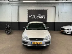 Grijs Gebruikt 2006 Ford Focus Hatchback | € 1.499 (Goede deal)