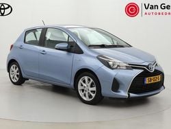 Blauw Gebruikt 2016 Toyota Yaris Hybrid Limited Hatchback | € 13.999 (Iets duurder)