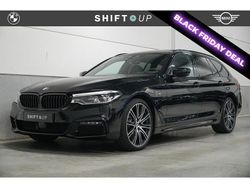 Zwart Gebruikt 2020 BMW 520 M Sport Stationwagen | € 37.940 (Iets duurder)