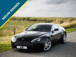Zwart, metallic lak Gebruikt 2006 Aston Martin V8 Vantage Coupé | € 47.495 (Super prijs)