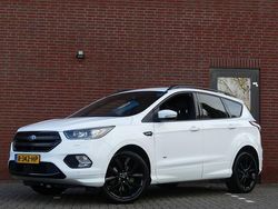 Wit Gebruikt 2018 Ford Kuga ST-Line SUV | € 18.950 (Eerlijke prijs)