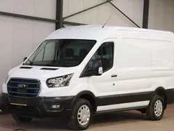 Wit Nieuw 2024 Ford E-Transit Trend Van | € 40.900 (Eerlijke prijs)