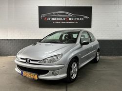 Grijs Gebruikt 2003 Peugeot 206 Quiksilver Hatchback | € 999 (Eerlijke prijs)