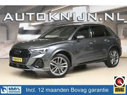 Grijs, metallic lak Gebruikt 2022 Audi Q3 S-Line SUV | € 38.995 (Eerlijke prijs)