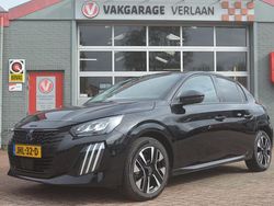 Zwart Gebruikt 2024 Peugeot 208 Allure Hatchback | € 18.650 (Eerlijke prijs)