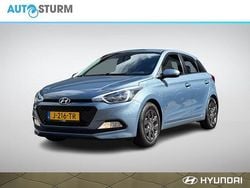 Blauw Gebruikt 2017 Hyundai i20 Comfort Hatchback | € 10.750 (Eerlijke prijs)