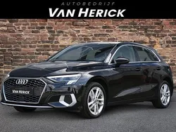 Zwart Gebruikt 2020 Audi A3 Sportback Advanced Hatchback | € 23.445 (Goede deal)