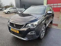 Zwart, metallic lak Gebruikt 2020 Peugeot 5008 MPV | € 14.999 (Goede deal)